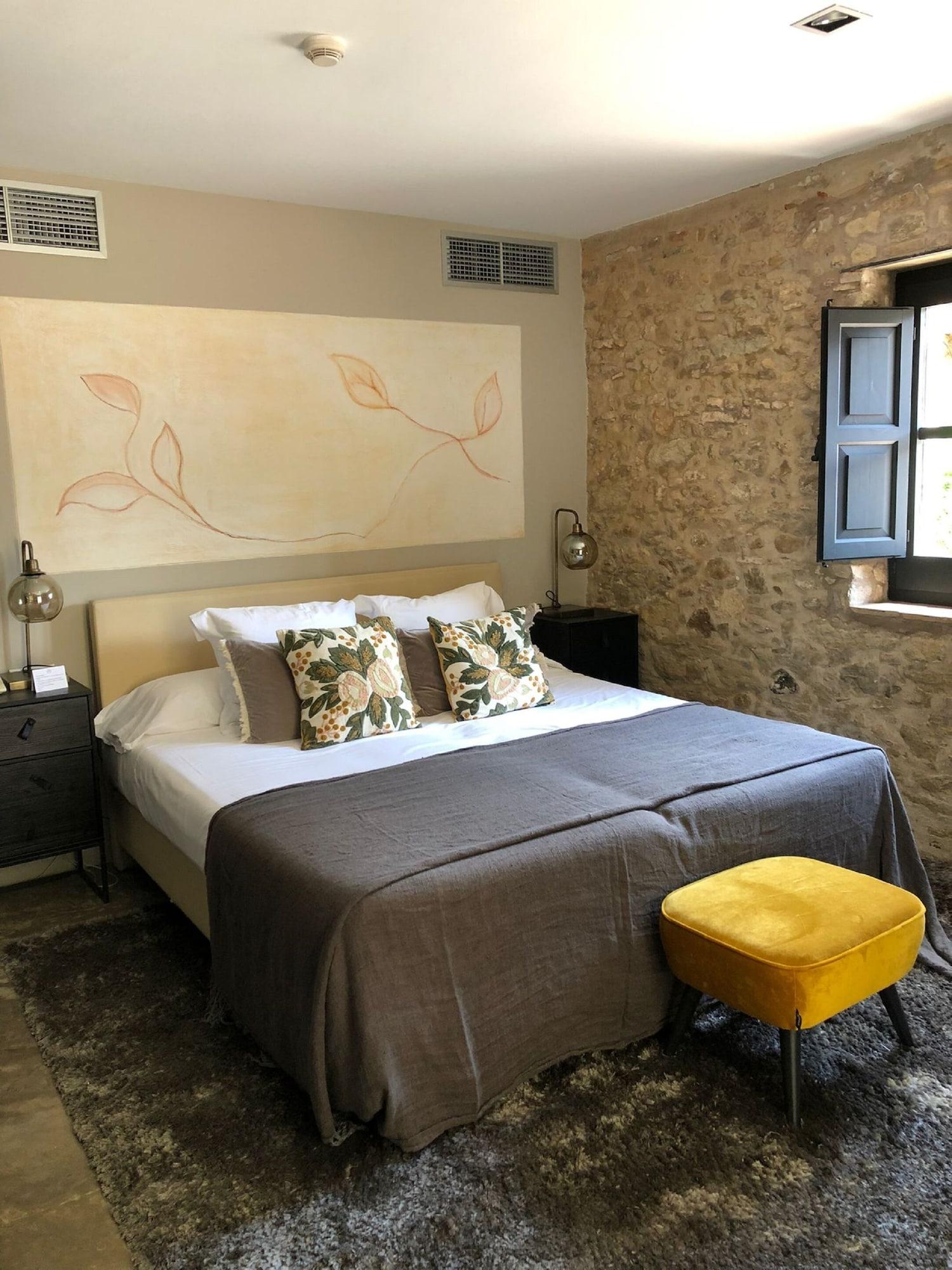 Hotel Castell D'Emporda La Bisbal d'Emporda Экстерьер фото